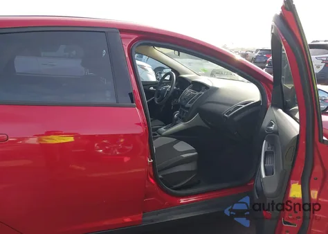 2012 Ford Focus Se z USA, uszkodzony, nr VIN 1FAHP3F25CL429717